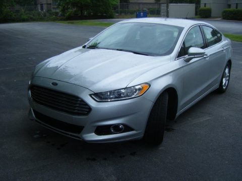 Ingot Silver Metallic Ford Fusion SE 1.6 EcoBoost.  Click to enlarge.