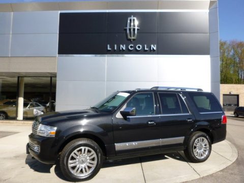 Black Lincoln Navigator 4x4.  Click to enlarge.