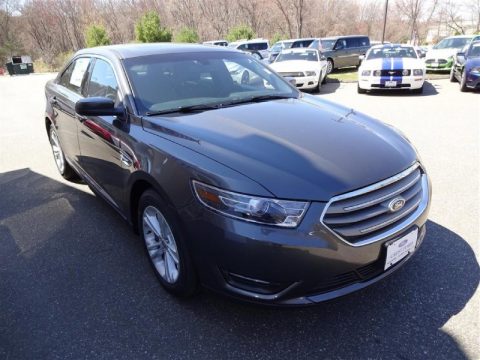 Magnetic Metallic Ford Taurus SEL.  Click to enlarge.