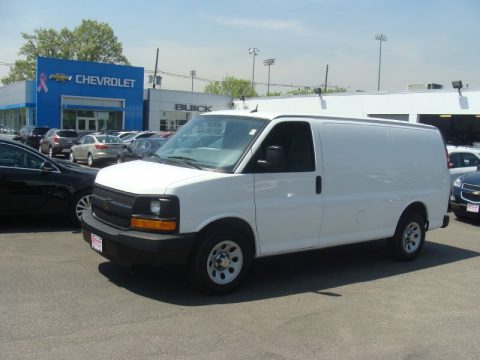 Summit White Chevrolet Express 1500 Cargo WT.  Click to enlarge.