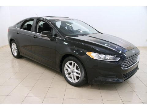 Tuxedo Black Metallic Ford Fusion SE. Click to enlarge. Tuxedo Black Metallic Ford Fusion SE. Click to enlarge.