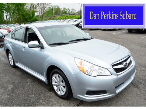 Ice Silver Metallic Subaru Legacy 2.5i Premium.  Click to enlarge.