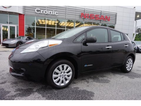 Super Black Nissan LEAF S.  Click to enlarge.