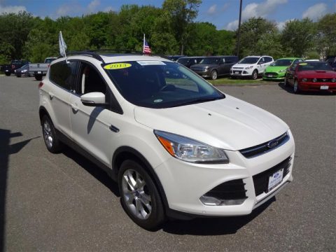 White Platinum Metallic Tri-Coat Ford Escape SEL 2.0L EcoBoost 4WD.  Click to enlarge.