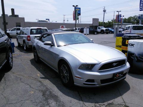 Ingot Silver Ford Mustang V6 Premium Convertible.  Click to enlarge.