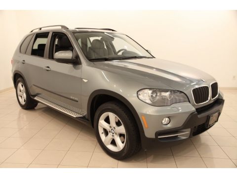 Mineral Green Metallic BMW X5 xDrive30i.  Click to enlarge.