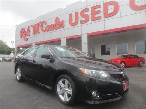 Attitude Black Metallic Toyota Camry SE.  Click to enlarge.