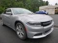Front 3/4 View of 2015 Dodge Charger SE AWD #8