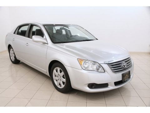 Classic Silver Metallic Toyota Avalon XL.  Click to enlarge.