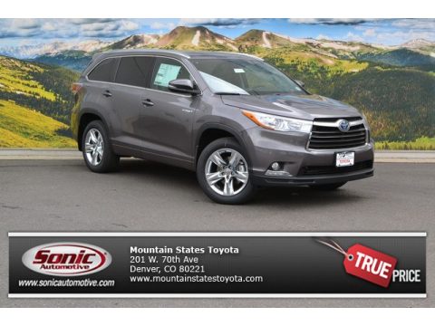 Predawn Gray Mica Toyota Highlander Limited AWD.  Click to enlarge.