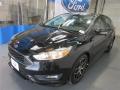 2015 Focus SE Sedan #3