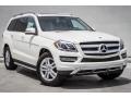 Front 3/4 View of 2015 Mercedes-Benz GL 450 4Matic #9