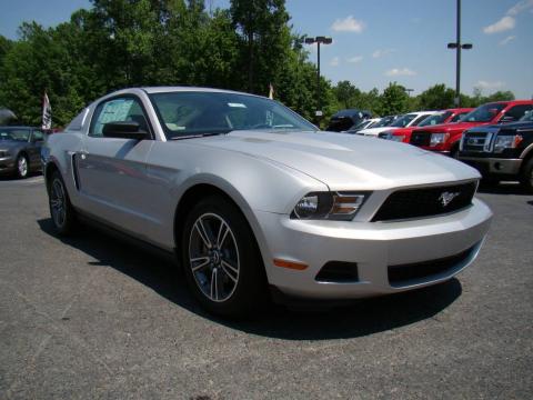 Brilliant Silver Metallic Ford Mustang V6 Premium Coupe.  Click to enlarge.