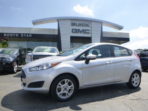 Ingot Silver Ford Fiesta SE Hatchback.  Click to enlarge.