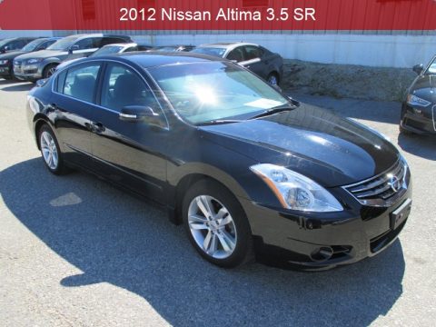 Super Black Nissan Altima 3.5 SR.  Click to enlarge.