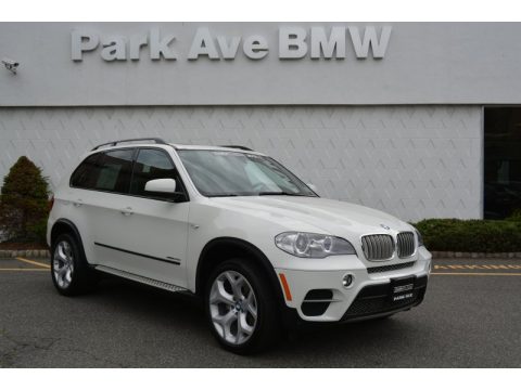 Alpine White BMW X5 xDrive35d.  Click to enlarge.