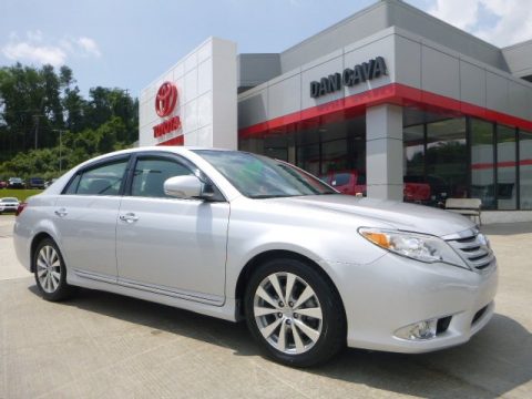 Classic Silver Metallic Toyota Avalon Limited.  Click to enlarge.