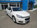 Front 3/4 View of 2016 Chevrolet Malibu Limited LT #3