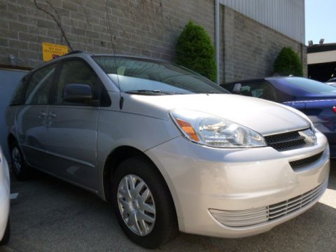 Silver Shadow Pearl Toyota Sienna CE.  Click to enlarge.