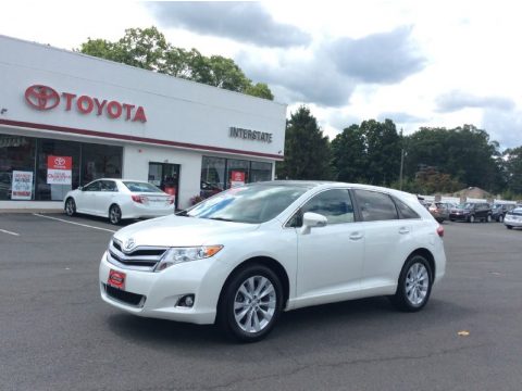 Blizzard White Pearl Toyota Venza LE AWD.  Click to enlarge.