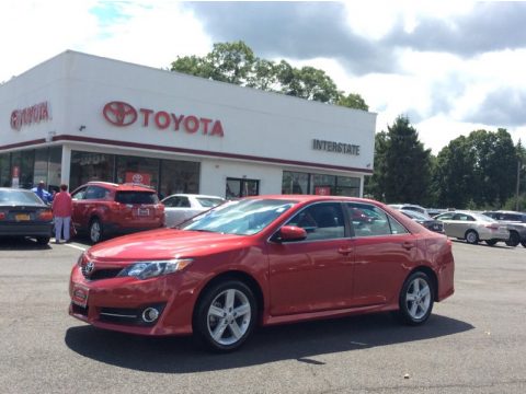 Barcelona Red Metallic Toyota Camry SE.  Click to enlarge.