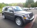 Front 3/4 View of 2016 Jeep Patriot Sport #11