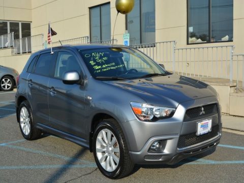 Cool Silver Metallic Mitsubishi Outlander Sport SE 4WD.  Click to enlarge.