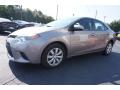 Front 3/4 View of 2014 Toyota Corolla LE #3