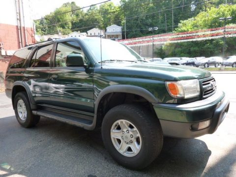 Imperial Jade Green Mica Toyota 4Runner SR5 4x4.  Click to enlarge.