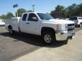 Front 3/4 View of 2009 Chevrolet Silverado 2500HD LT Extended Cab 4x4 #2