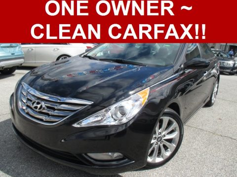 Harbor Gray Metallic Hyundai Sonata SE.  Click to enlarge.