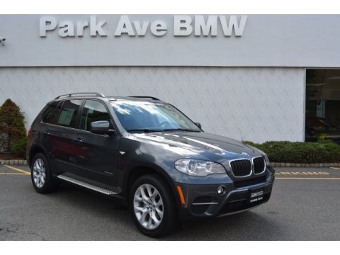 Platinum Gray Metallic BMW X5 xDrive 35i Premium.  Click to enlarge.