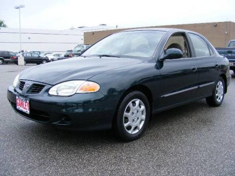Forest Green Hyundai Elantra GLS Sedan.  Click to enlarge.