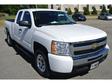 Summit White Chevrolet Silverado 1500 LS Extended Cab.  Click to enlarge.