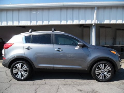 Mineral Silver Kia Sportage EX AWD.  Click to enlarge.