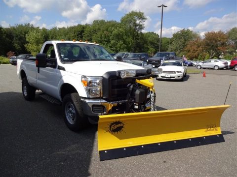 Oxford White Ford F350 Super Duty XL Regular Cab 4x4 Plow Truck.  Click to enlarge.