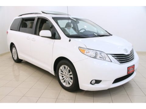 Super White Toyota Sienna XLE.  Click to enlarge.