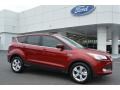 Front 3/4 View of 2016 Ford Escape SE #1