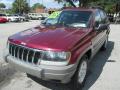 Front 3/4 View of 2002 Jeep Grand Cherokee Laredo 4x4 #7