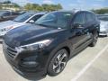 Front 3/4 View of 2016 Hyundai Tucson Limited #2