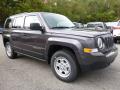 Front 3/4 View of 2016 Jeep Patriot Sport 4x4 #7