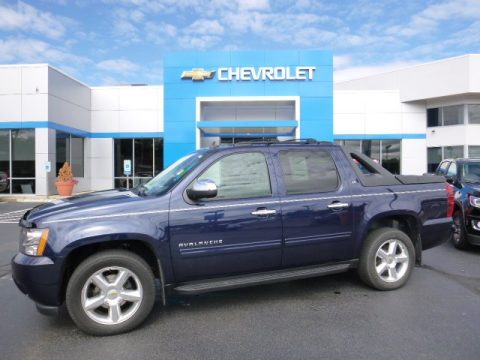 Imperial Blue Metallic Chevrolet Avalanche LT 4x4.  Click to enlarge.
