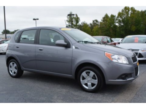 Medium Gray Chevrolet Aveo Aveo5 LT.  Click to enlarge.