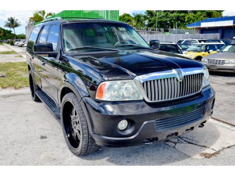 Black Lincoln Navigator Luxury.  Click to enlarge.
