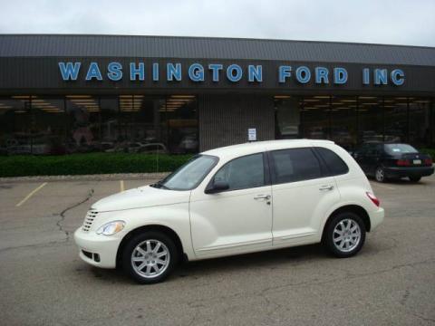 Cool Vanilla White Chrysler PT Cruiser Touring.  Click to enlarge.