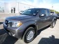 Front 3/4 View of 2016 Nissan Frontier SV King Cab 4x4 #9