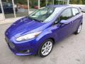 Front 3/4 View of 2015 Ford Fiesta SE Hatchback #9