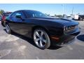 Front 3/4 View of 2016 Dodge Challenger SXT #4