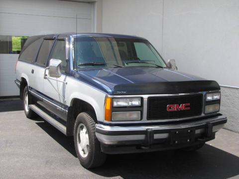 Indigo Blue Metallic GMC Suburban K1500 4x4.  Click to enlarge.