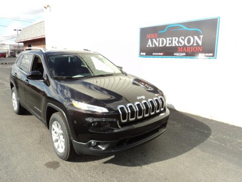 Brilliant Black Crystal Pearl Jeep Cherokee Latitude 4x4.  Click to enlarge.